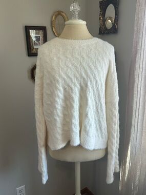 Cyrus Cream Cable-Knit Fuzzy Crewneck Sweater